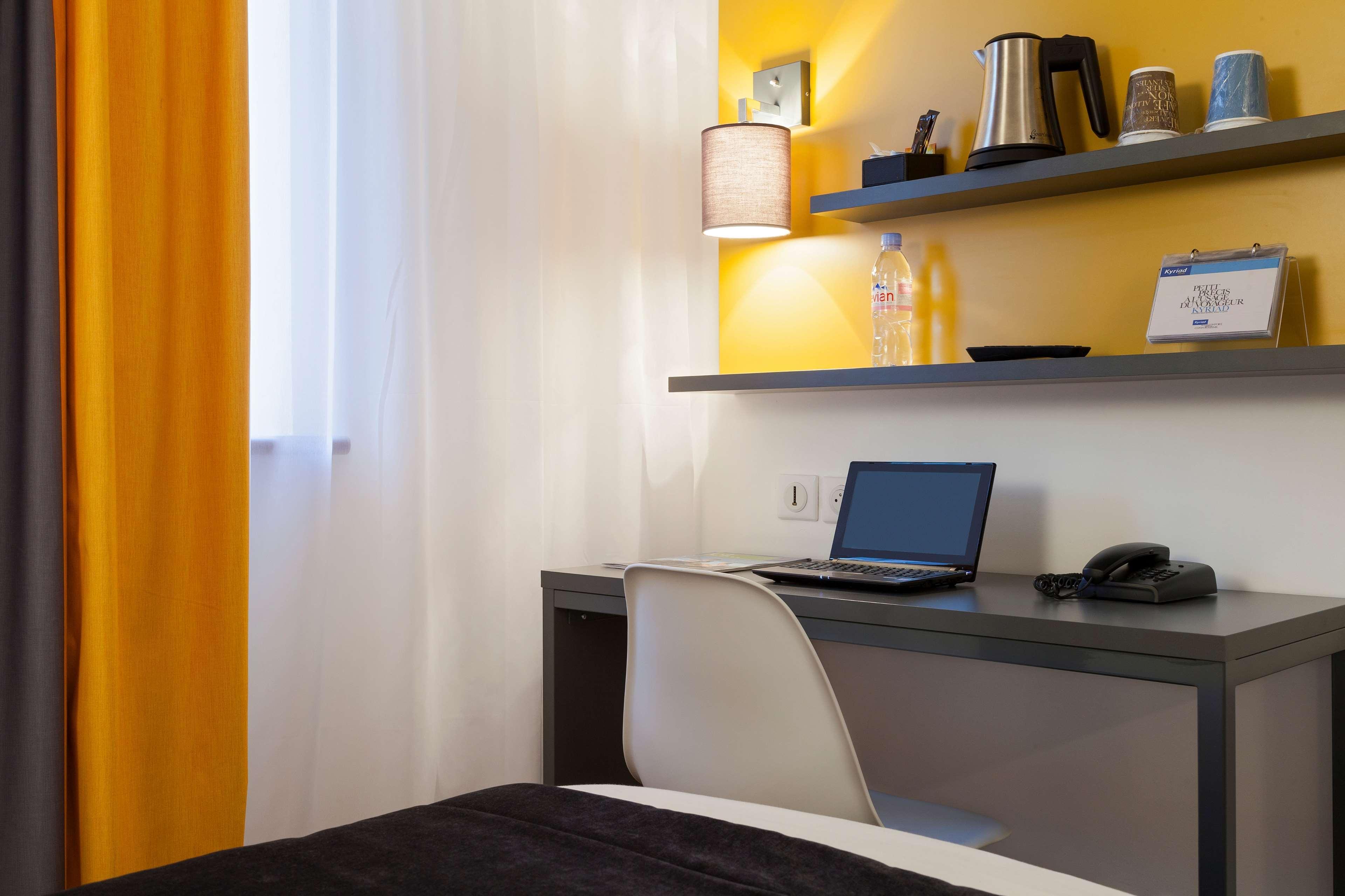 Hotel Kyriad Tours St Pierre Des Corps Gare Saint-Pierre-des-Corps Bagian luar foto