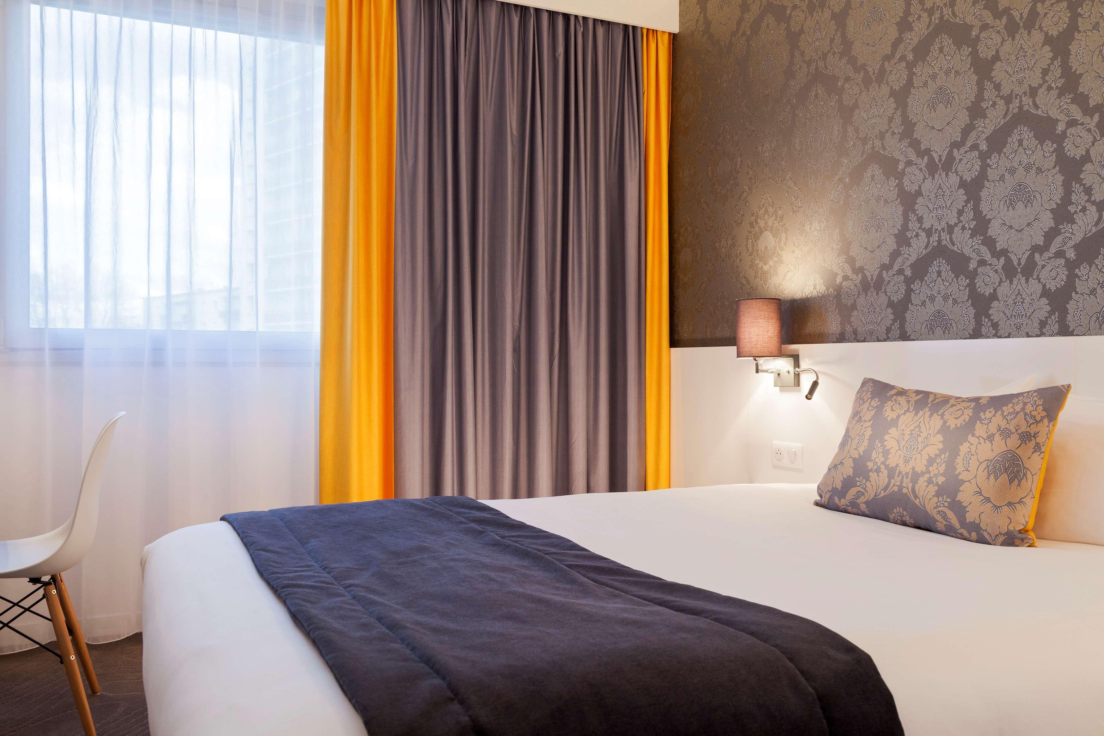 Hotel Kyriad Tours St Pierre Des Corps Gare Saint-Pierre-des-Corps Bagian luar foto