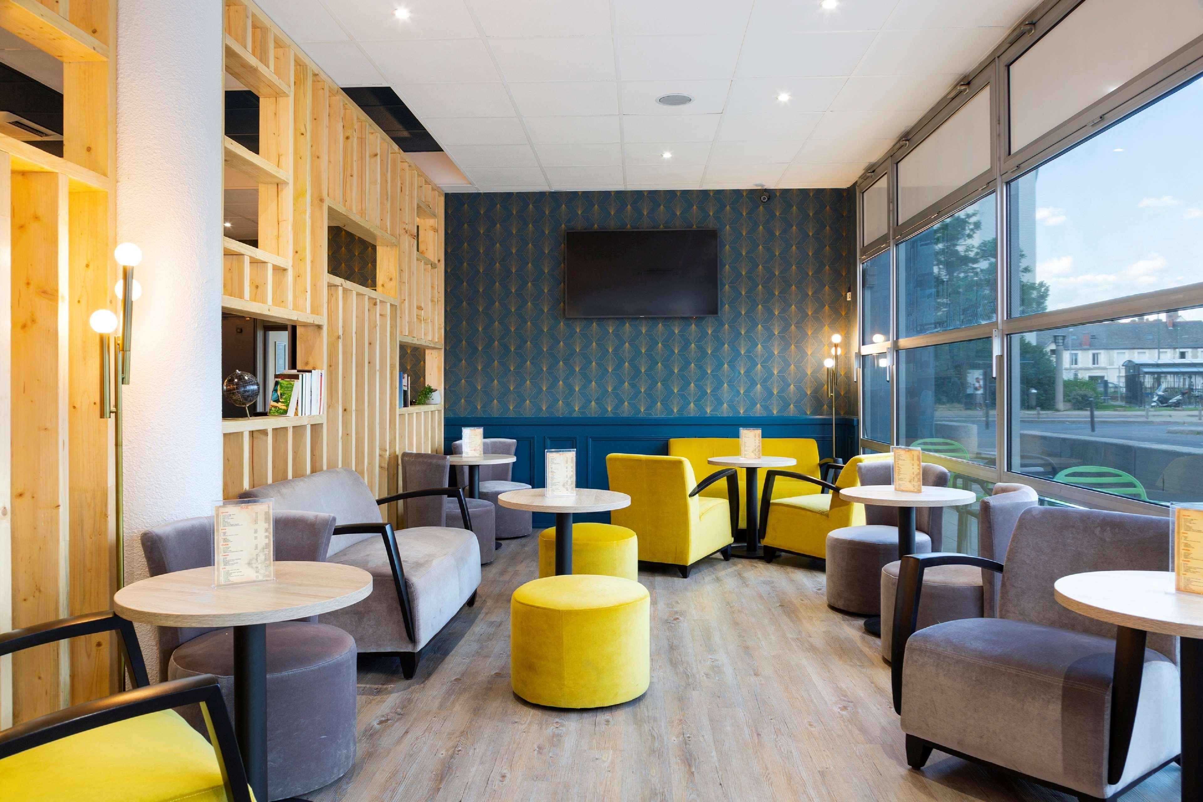 Hotel Kyriad Tours St Pierre Des Corps Gare Saint-Pierre-des-Corps Bagian luar foto