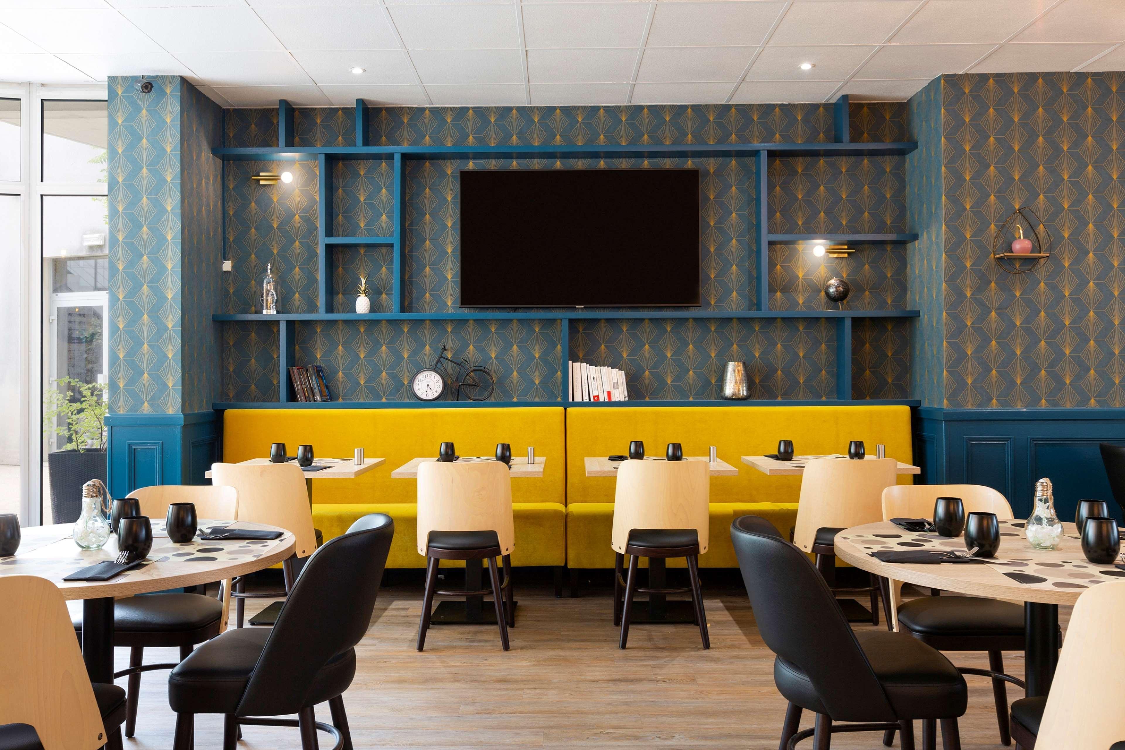 Hotel Kyriad Tours St Pierre Des Corps Gare Saint-Pierre-des-Corps Bagian luar foto