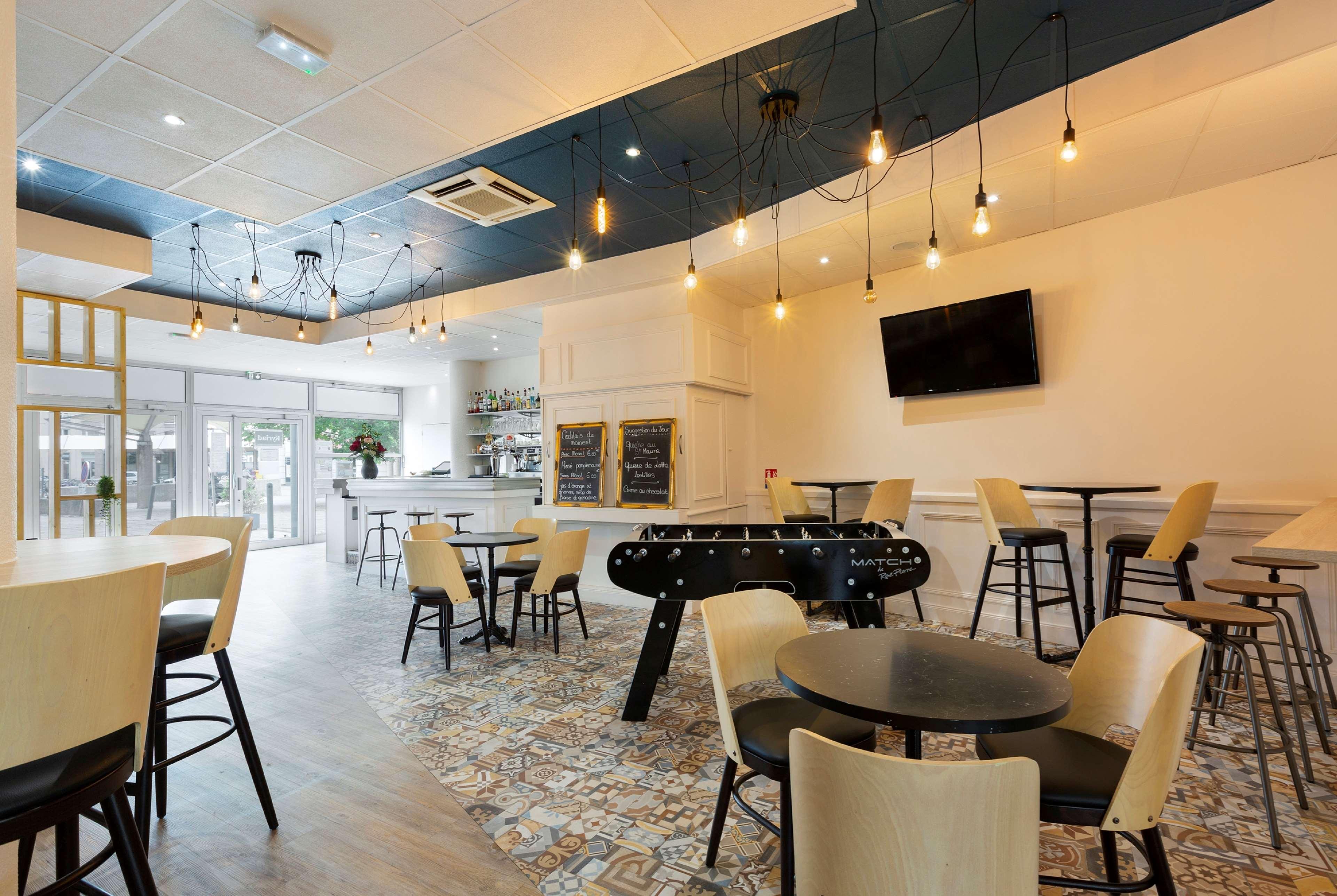 Hotel Kyriad Tours St Pierre Des Corps Gare Saint-Pierre-des-Corps Bagian luar foto