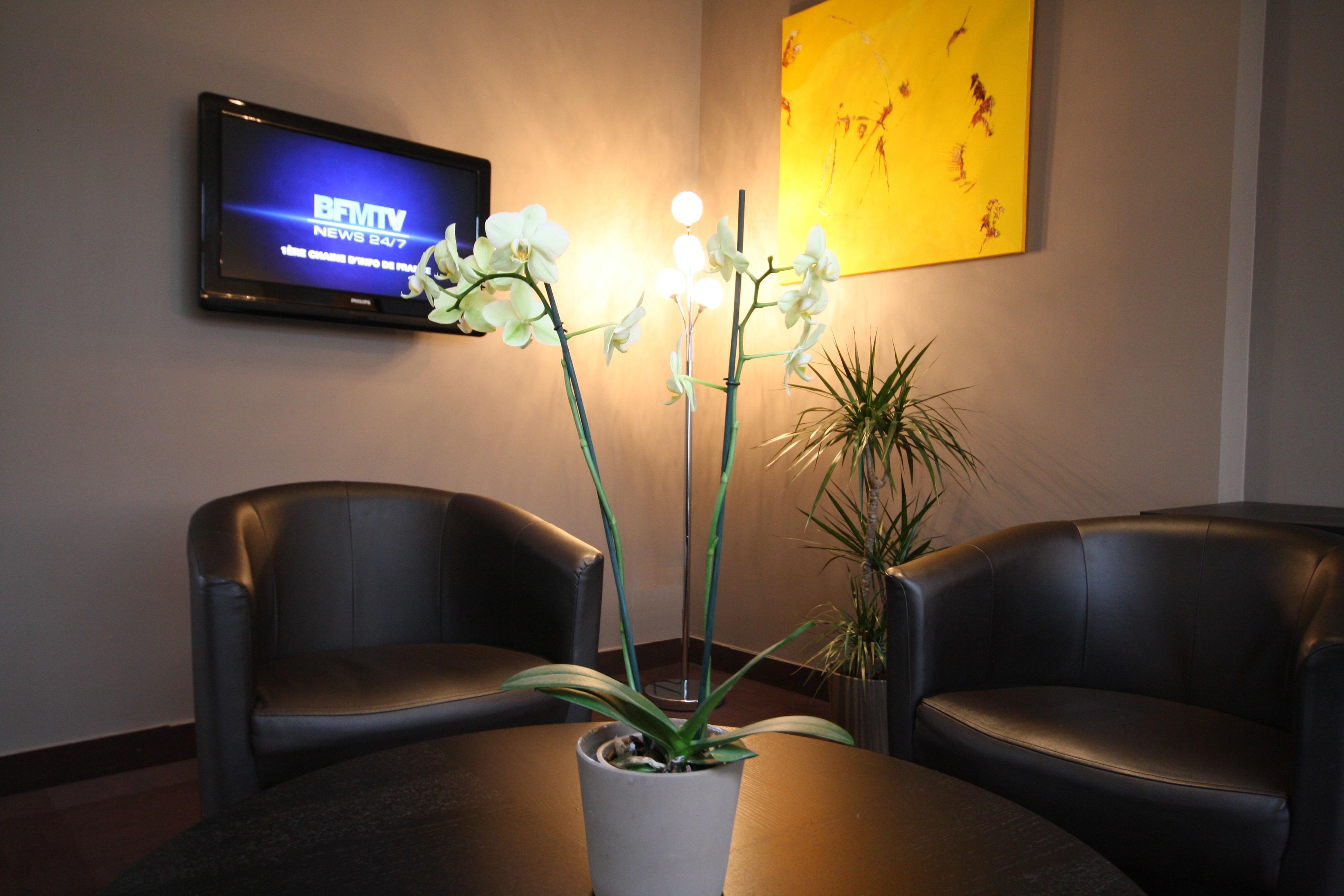 Hotel Kyriad Tours St Pierre Des Corps Gare Saint-Pierre-des-Corps Bagian luar foto