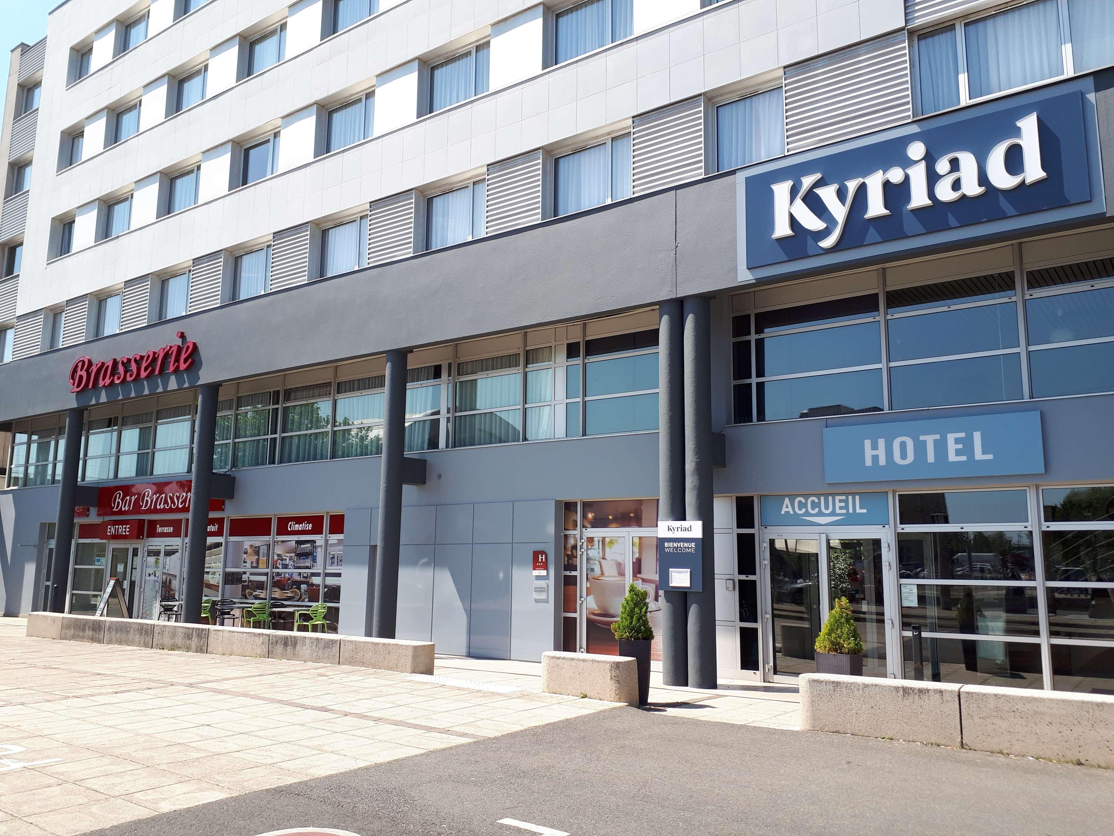 Hotel Kyriad Tours St Pierre Des Corps Gare Saint-Pierre-des-Corps Bagian luar foto