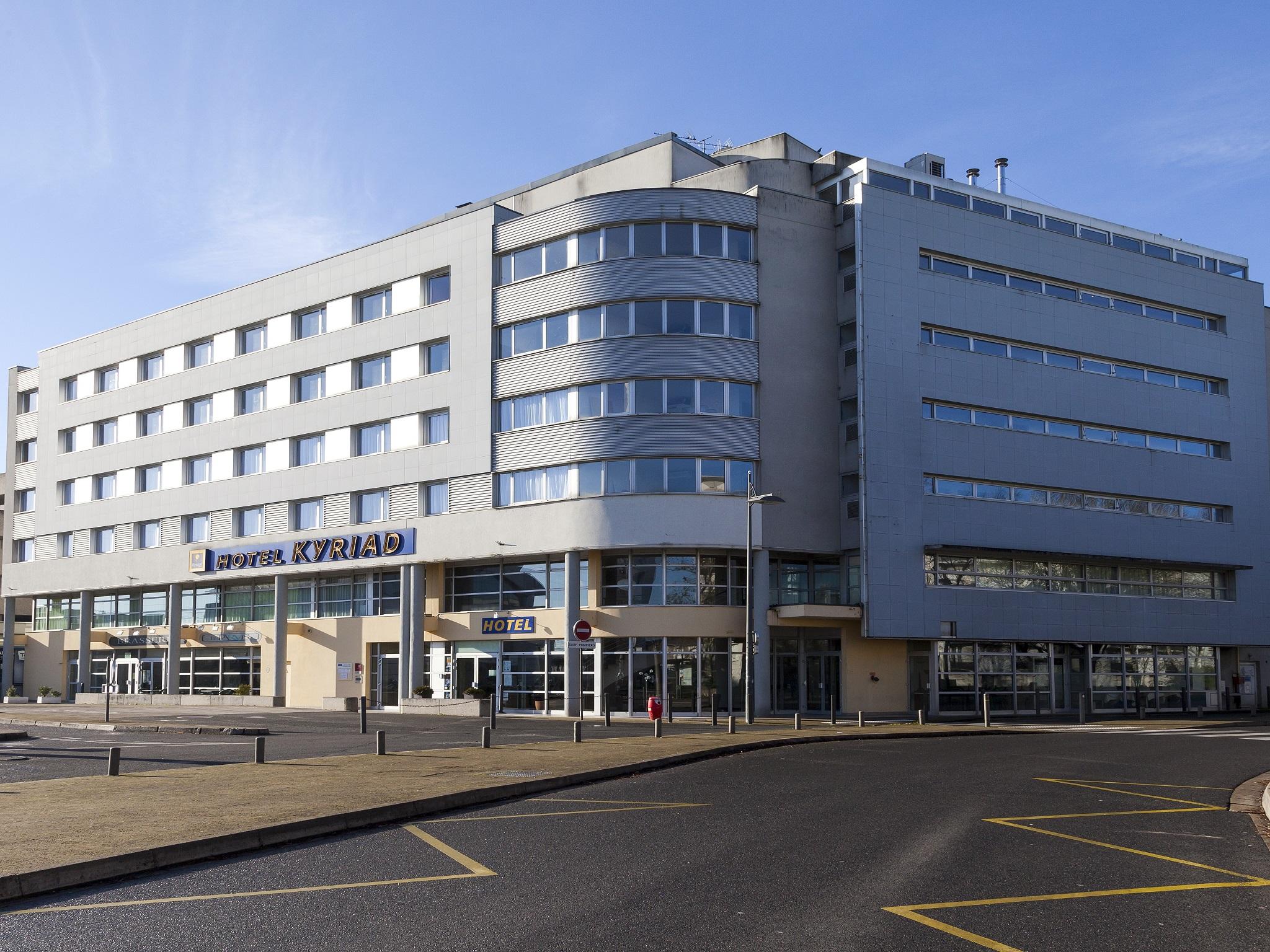 Hotel Kyriad Tours St Pierre Des Corps Gare Saint-Pierre-des-Corps Bagian luar foto
