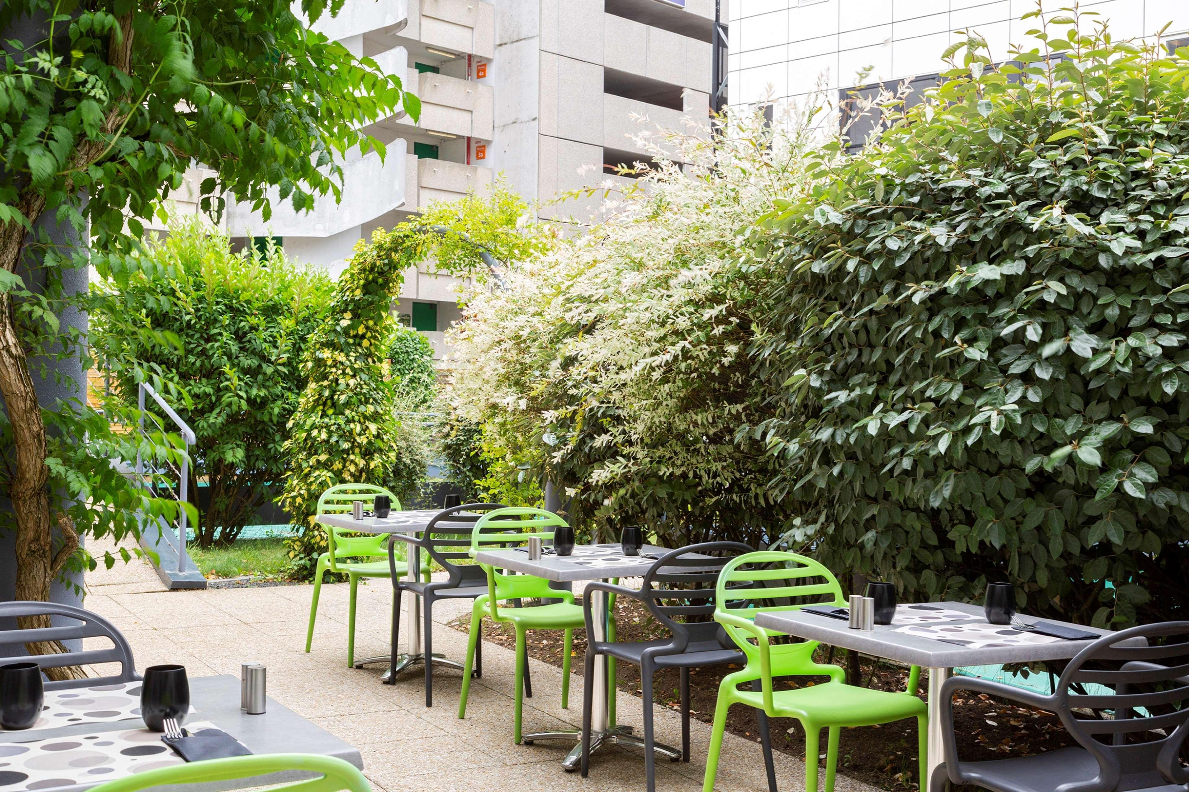 Hotel Kyriad Tours St Pierre Des Corps Gare Saint-Pierre-des-Corps Bagian luar foto
